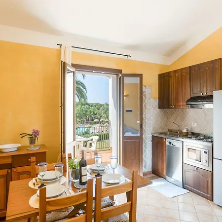 Modern House In A Peaceful Pula