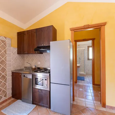 Modern House In A Peaceful * Pula